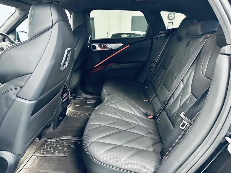 2024 BMW XM 50e SUV HYBRID Automatic