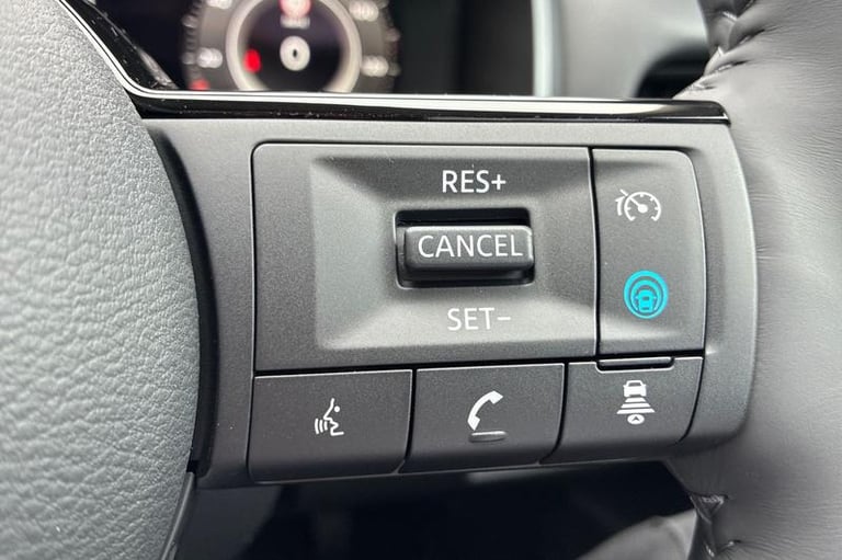2025 Nissan Qashqai 1.5 E-Power N-Connecta 5dr Auto HATCHBACK PETROL/ELECTRIC Automatic