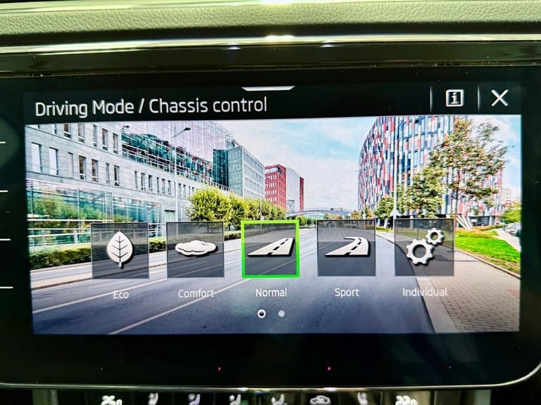 2023 23 SKODA SUPERB 1.4 TSI IV 13KWH LAURIN &amp; KLEMENT ESTATE 5DR PETROL PLUG-IN