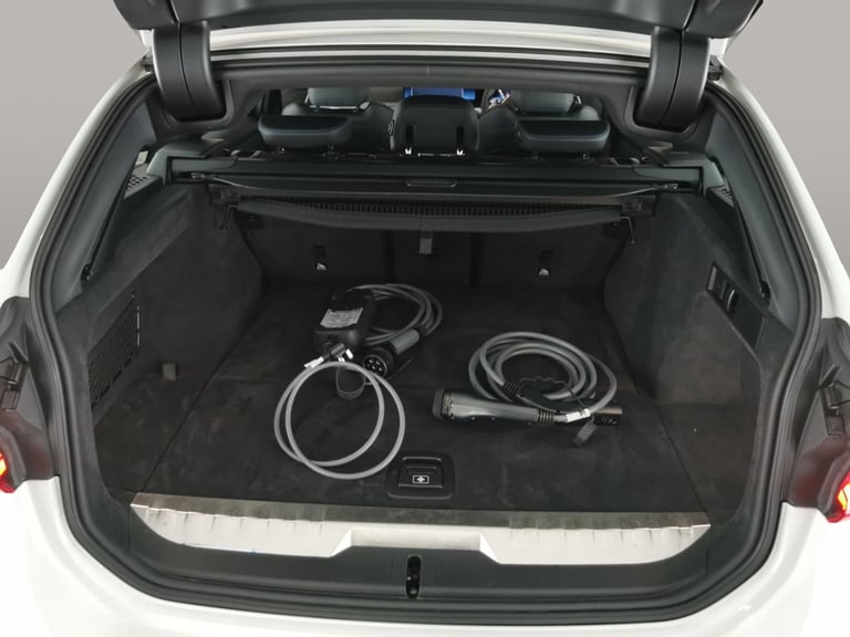 2024 BMW 3 Series 2.0 330e 12kWh M Sport Touring 5dr Petrol Plug-in Hybrid Auto Euro 6 (s/s)  Est...