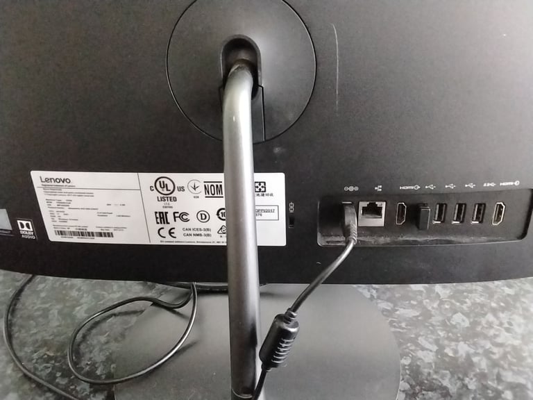 Lenovo Ideacentre 520 AIO PC , AMD RAEDON, 8GB Ram, 1TB HDD