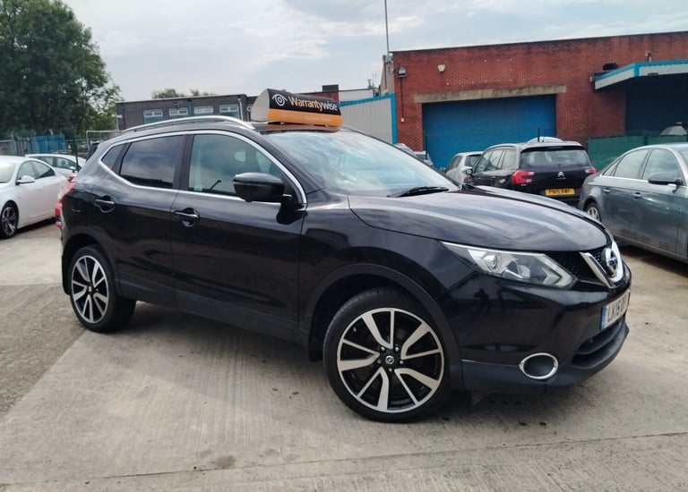 2015 Nissan Qashqai 1.6 dCi Tekna 5dr HATCHBACK Diesel Manual