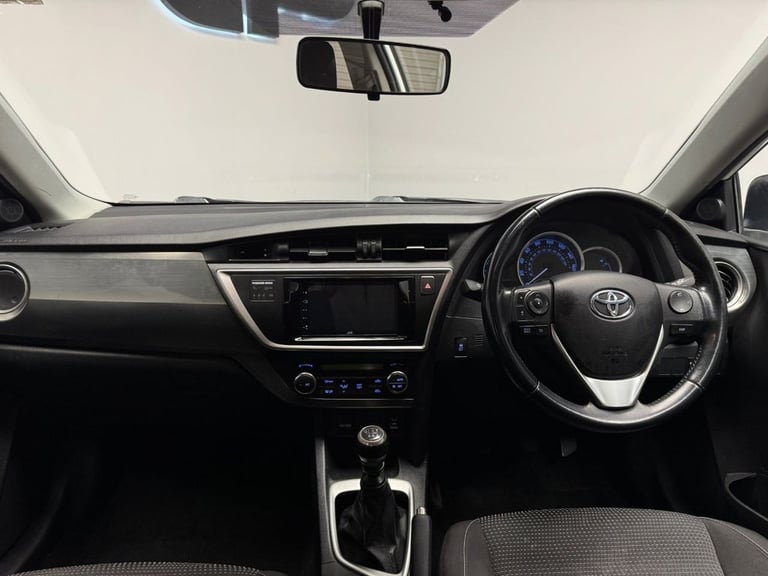 2014 Toyota Auris 1.4 D-4D Icon 5dr HATCHBACK DIESEL Manual