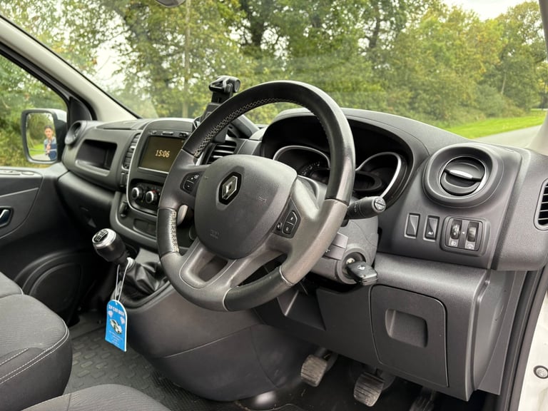 Renault, TRAFIC, Panel Van, 2021, Manual, 1997 (cc)