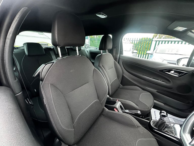 2015 DS Automobiles DS 3 1.6 BlueHDi DStyle Nav Euro 6 (s/s) 3dr HATCHBACK Diesel Manual