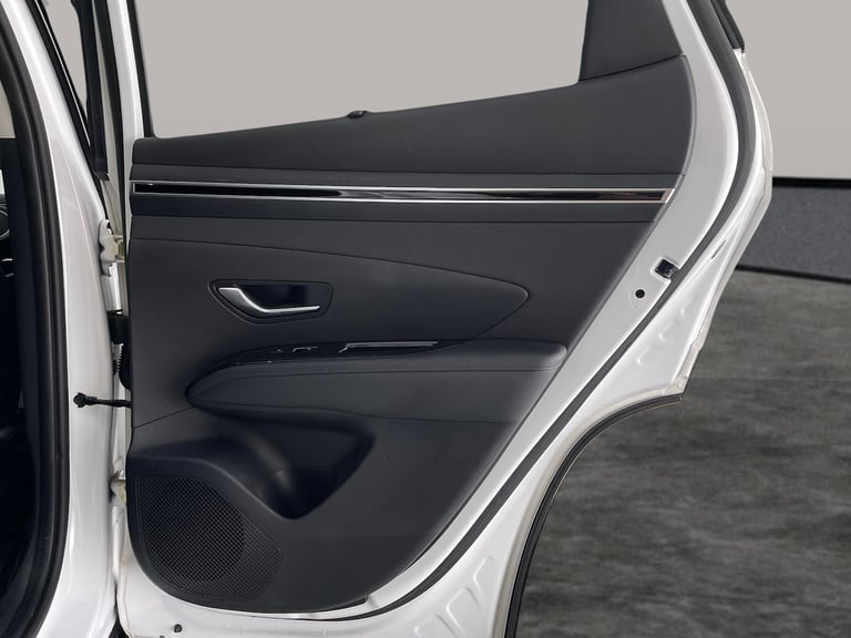 2023 Hyundai TUCSON 1.6 h T-GDi Ultimate SUV 5dr Petrol Hybrid Auto Euro 6 (s/s) (230 ps) - KEY S...