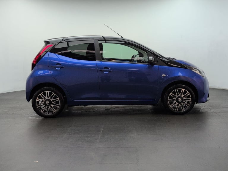 2021 Toyota AYGO 1.0 VVT-i x-clusiv Hatchback 5dr Petrol x-shift Euro 6 (71 ps) REAR PRIVACY HATC...