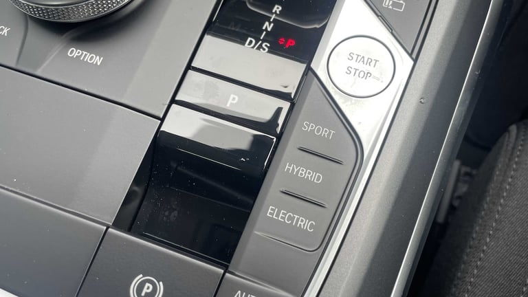 2025 BMW 3 Series 330e 22.3 kWh Sport 4dr Step Auto Saloon Plug-In Hy Automatic