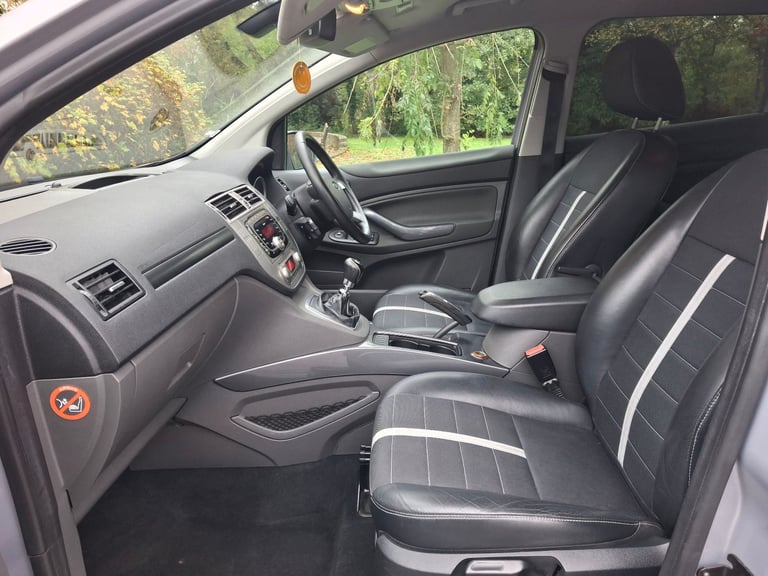 IMMACULATE FORD KUGA TITANIUM 2.0 TDI sportage juke 3008 x3 q3 q5 moka