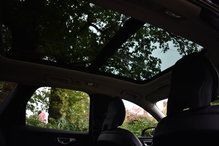 2021 Volvo XC60 B5 INSCRIPTION+Panoramic Sunroof Estate Petrol/Ele Automatic