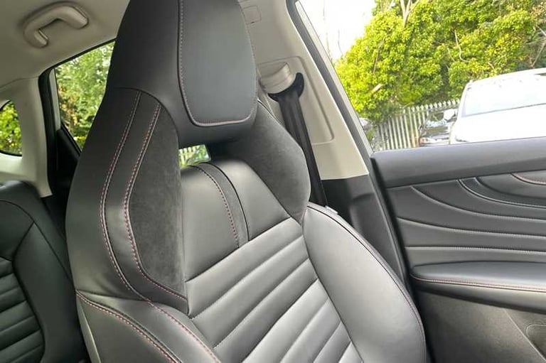 2024 MG MG HS 1.5 T-GDI TROPHY 5DR Hatchback Petrol Manual