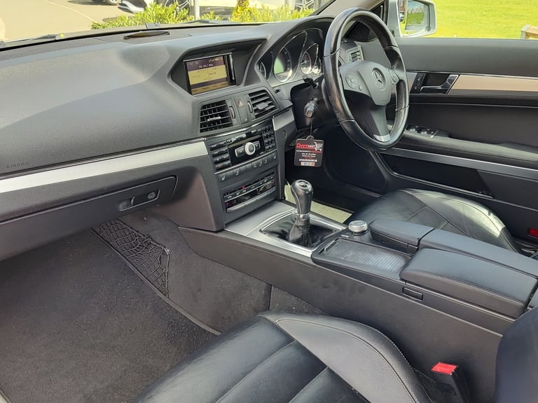 Mercedes-Benz E220 CONVERTIBLE, 61 PLATE, RARE MANUAL, FULL SERVICE HISTORY