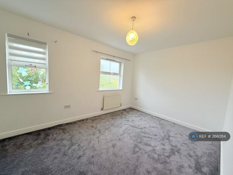 3 bedroom house in Railway View, Hednesford, Cannock, WS12 (3 bed) (#2660114)