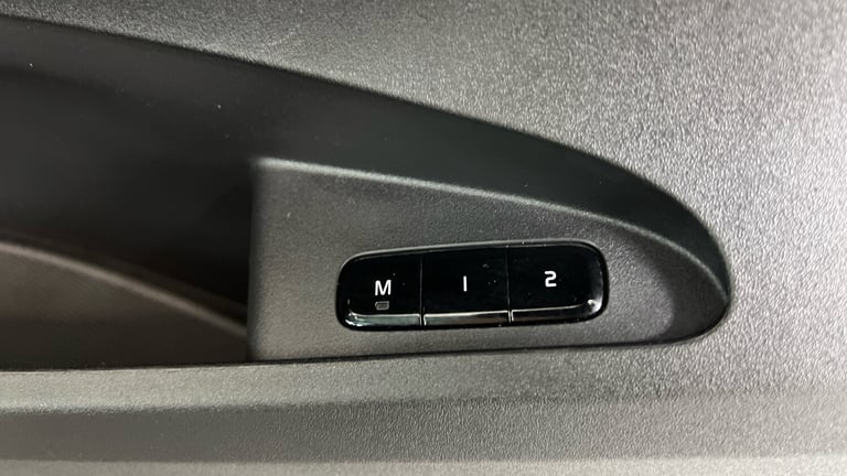 2023 Polestar Polestar 2 POLESTAR PS 2 Polestar 2 Long range Single motor - Plus Hatchback Electr...