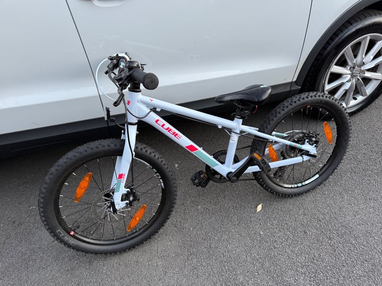 Kids cube mountain bike 