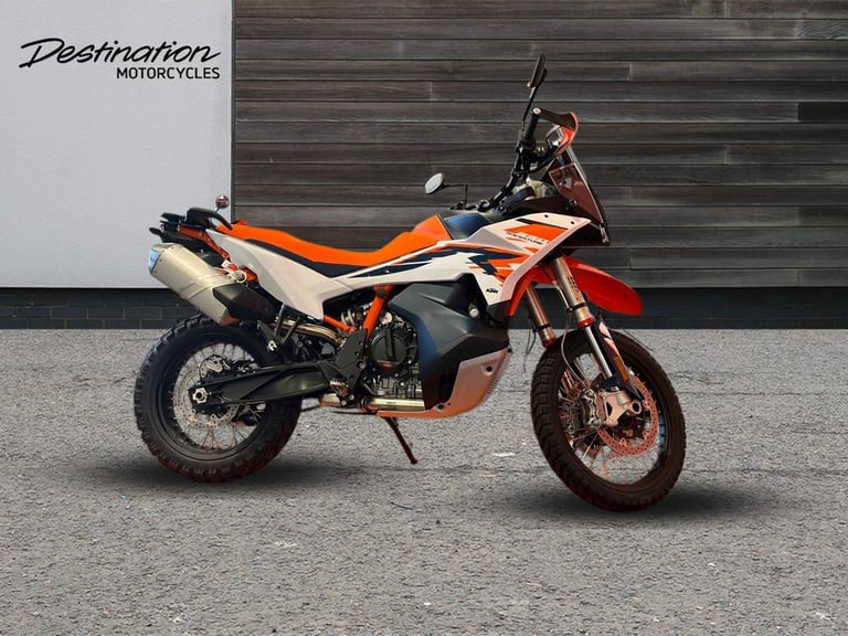 2025 KTM Street 890 ADVENTURE R orange 6 Speed
