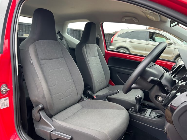 2015 (15) Volkswagen Up 1.0 Move Up - 3dr Hatchback - £20 Road Tax 