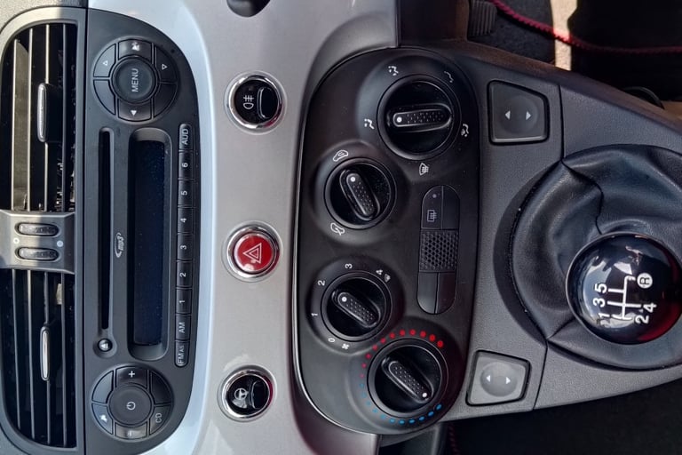 2010 Fiat 500 1.2 Pop 3dr HATCHBACK Petrol Manual