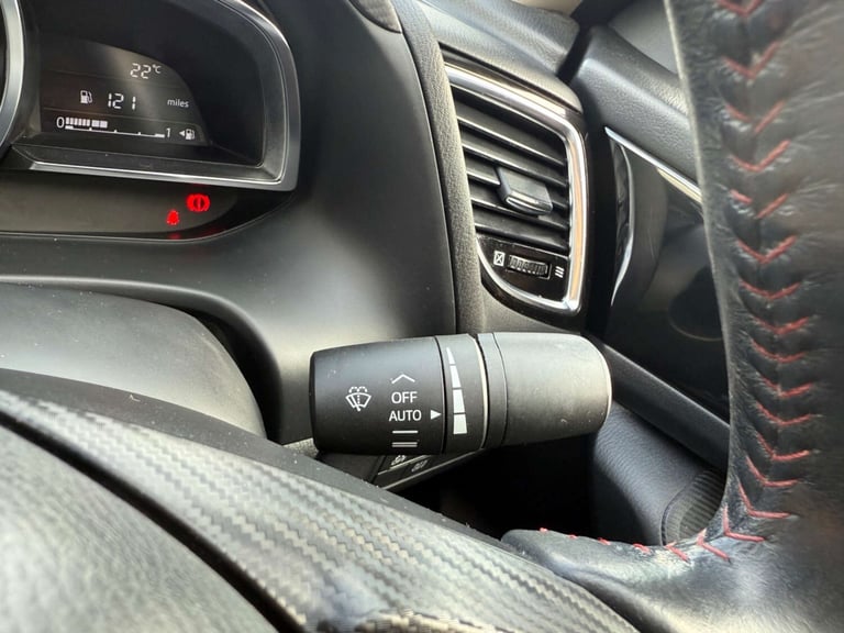 2016 Mazda Mazda3 2.0 3 Sport Nav 4dr Saloon Petrol Manual