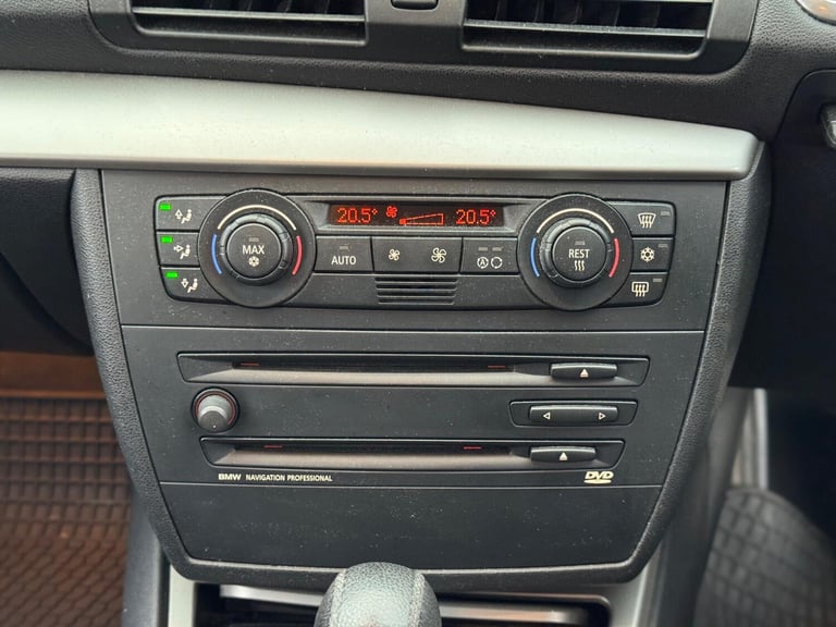 2005 BMW 1 Series 120i SE 5dr Step Auto HATCHBACK PETROL Automatic