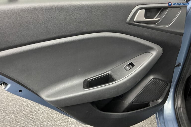 2017 Hyundai i20 1.2 Premium Nav 5dr HATCHBACK PETROL Manual