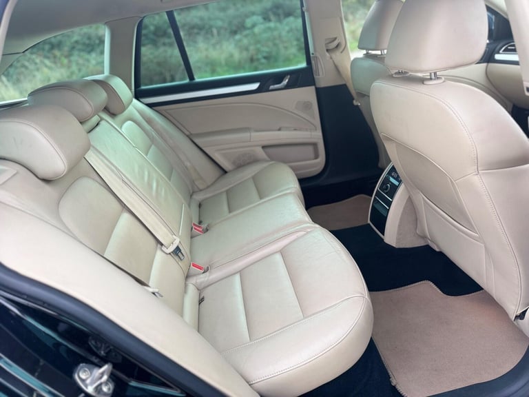 2014 Skoda Superb 2.0 TDI CR 170 Elegance 4X4 5dr DSG ESTATE DIESEL Automatic