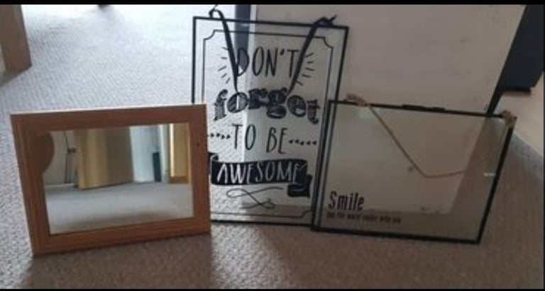 Bundle of home accessories (mirror, photo frame, decorative hanging frame)