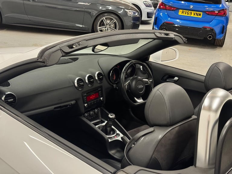 AUDI TT 1.8 TFSI White Manual Petrol 2010