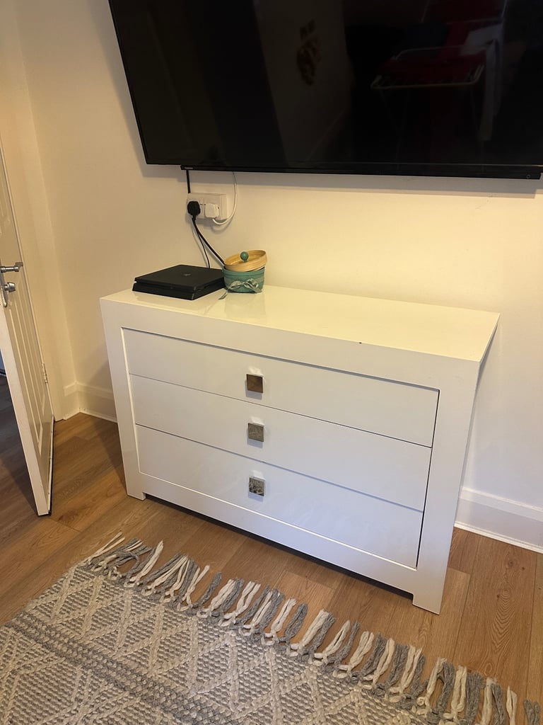 Beautiful Bedroom bed wardrobe home 