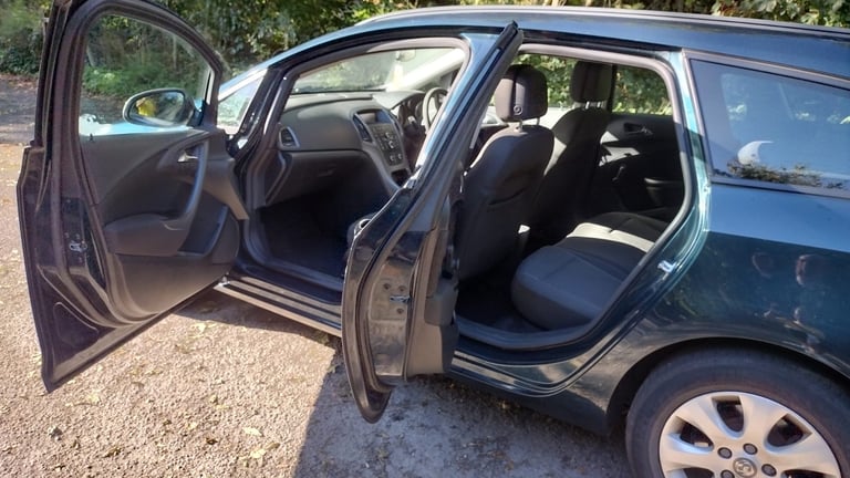 2015 Vauxhall ASTRA diesel Estate 1.6 Cdti eco flex 