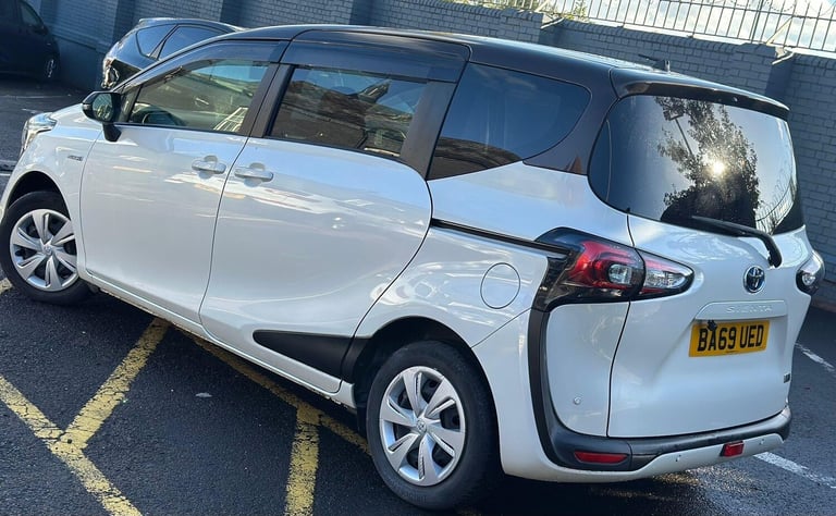 2025 Toyota Sienta 1.5 Hybrid 7 Seats 5dr VVhT CVT Petrol/Electric Hybrid Automatic