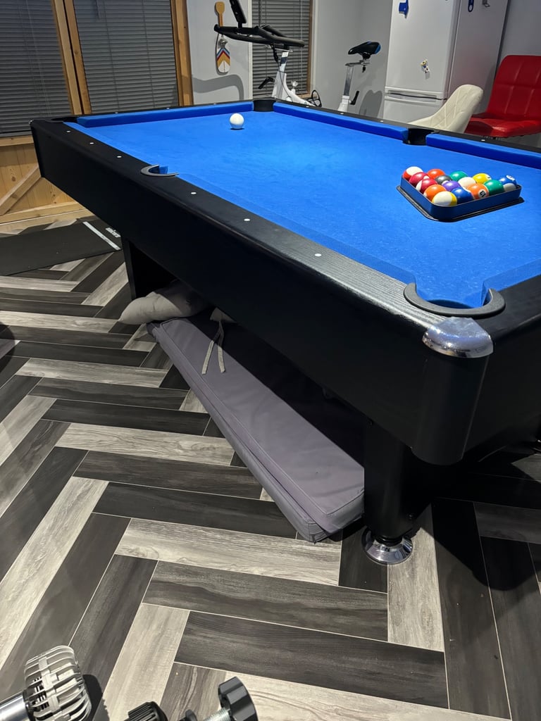 image for Pool table size 7 by. 4 american plz read add
