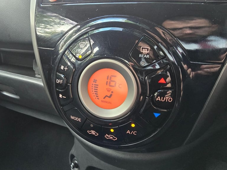 2015 Nissan Micra 1.2 Tekna Euro 5 5dr Hatchback Petrol Manual