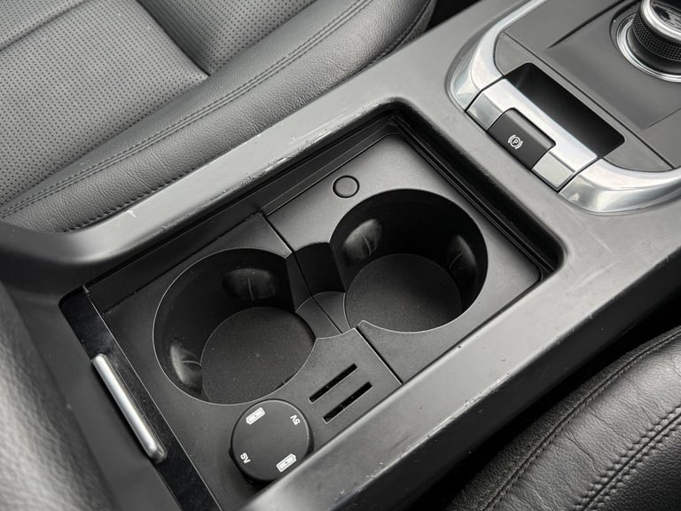 2018 Land Rover Discovery Sport 2.0 TD4 HSE Black Auto 4WD Euro 6 (s/s) 5dr ESTATE Diesel Automatic