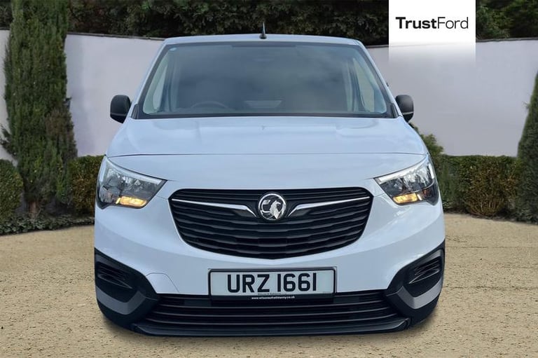 2022 Vauxhall Combo 2300 1.5 Turbo D 100ps H1 Dynamic Van PANEL VAN DIESEL Manual