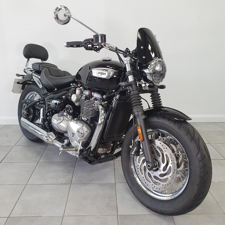 Triumph Bonneville Speedmaster 1200 - 4166 miles, Triumph Comfort Seat + More!