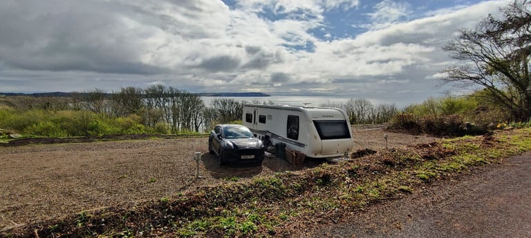 Hobby 695 VIP - Fixed Bed & Awning