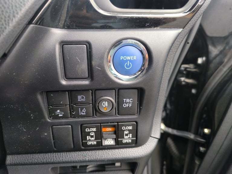 2021 Toyota Voxy 1.8 Hybrid Automatic 7 Seats 5dr ULEZ Free MPV Petrol/Electric Hybrid Automatic