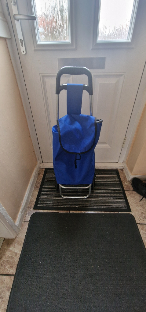 New ....Wheeled shopping trolley