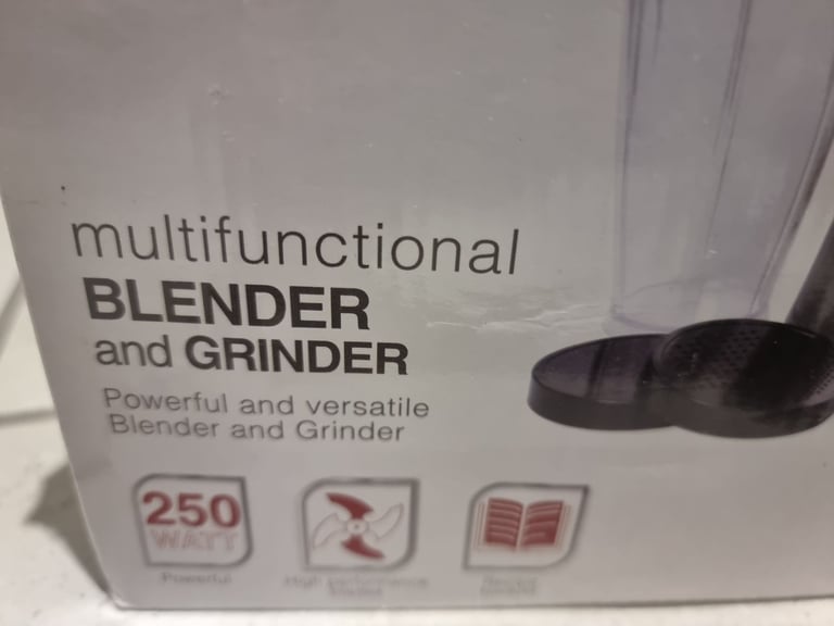 Multifunctional blender and grinder