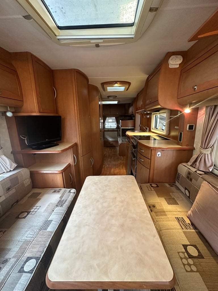 6 berth touring caravan 