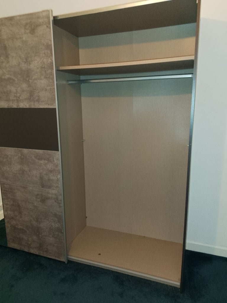 Large wardrobe FREE