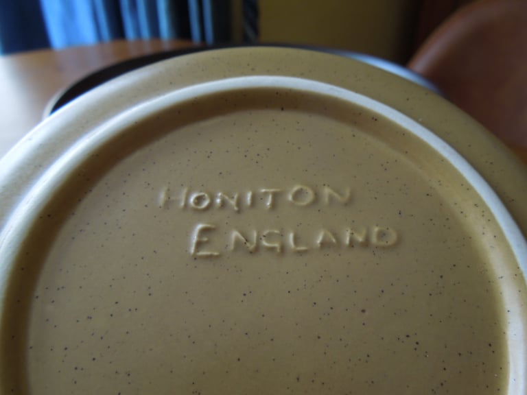 Honiton pottery