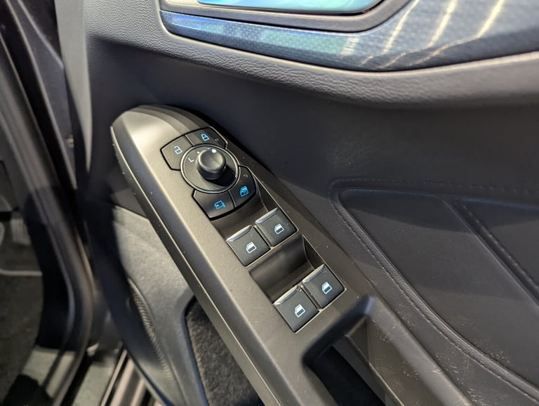 2025 Ford Focus 1.0 EcoBoost Hybrid mHEV Active X Edition 5dr Hatchback Petrol Manual