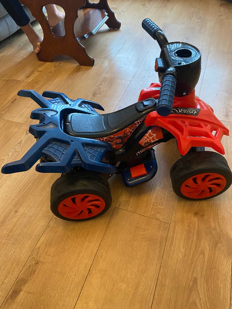 Quad Bike excellent condition like new 