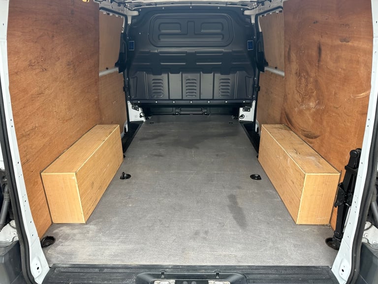 MERCEDES VITO LWB CDI DIESEL 2018 68-REG *AIR CONDITIONING* DRIVES EXCELLENT