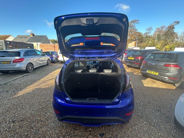2014 Ford Fiesta 1.6T EcoBoost ST-2 3dr (182 ps) Hatchback Petrol Manual