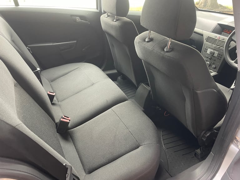 2005 Vauxhall Astra 1.6i 16V Life 5dr ESTATE Petrol Manual - Image 7