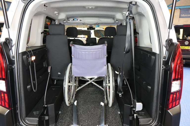 Peugeot Rifter 4 SEATS+ Wheelchair Accessible Vehicle Mobility WAV Vehicle winch