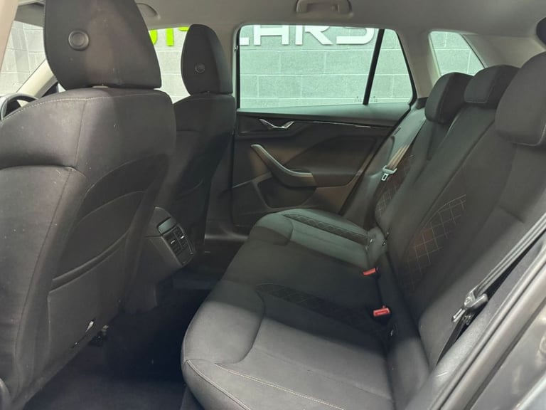 2022 Skoda Kamiq 1.0 TSI SE Drive SUV 5dr Petrol Manual Euro 6 (s/s) (110 ps) HATCHBACK Petrol Ma...